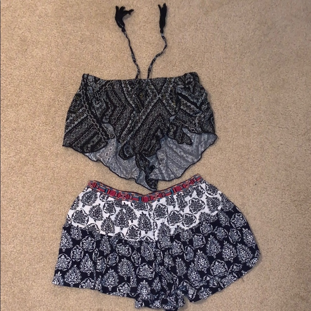 Black and White Flowy Shorts Bundle